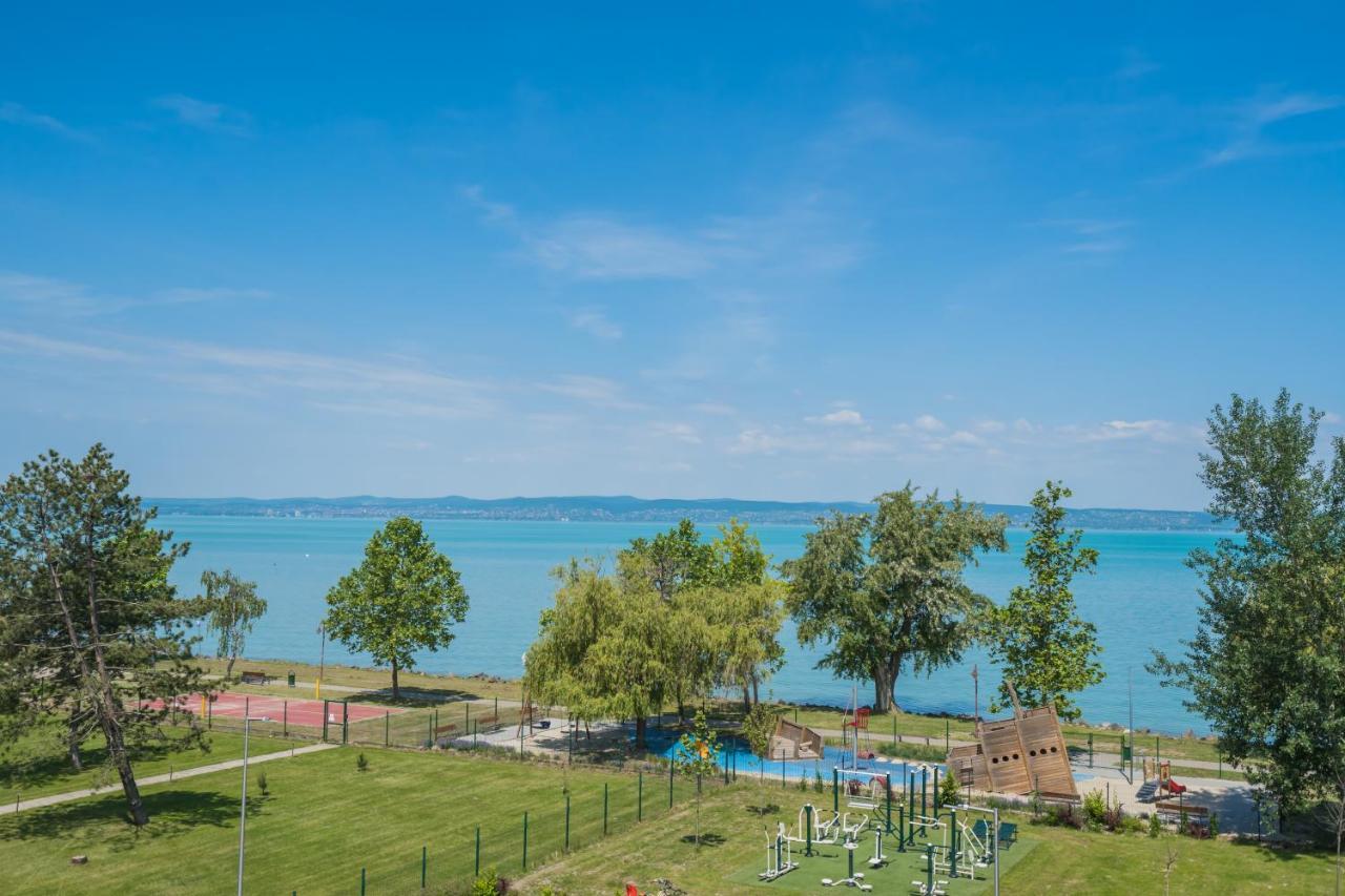 MF Adriana Panorama Apartment Siofok Luaran gambar