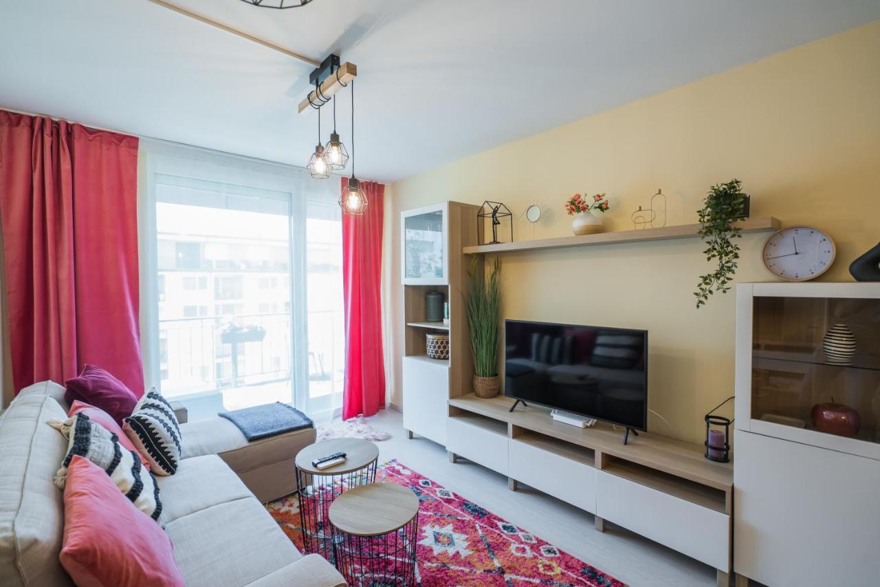 MF Adriana Panorama Apartment Siofok Luaran gambar